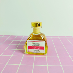 Silk Petals Reed Diffuser